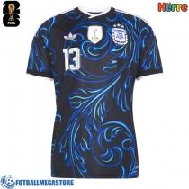 Fotballdrakt Herre Argentina Cristian Romero #13 Bortedrakt VM 2026 Kortermet